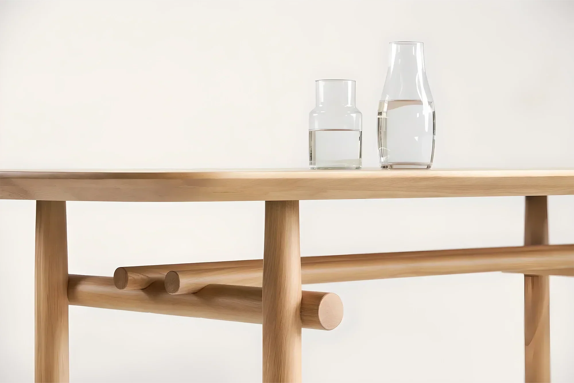 Steekla dining table comfortably seats 6-8 people