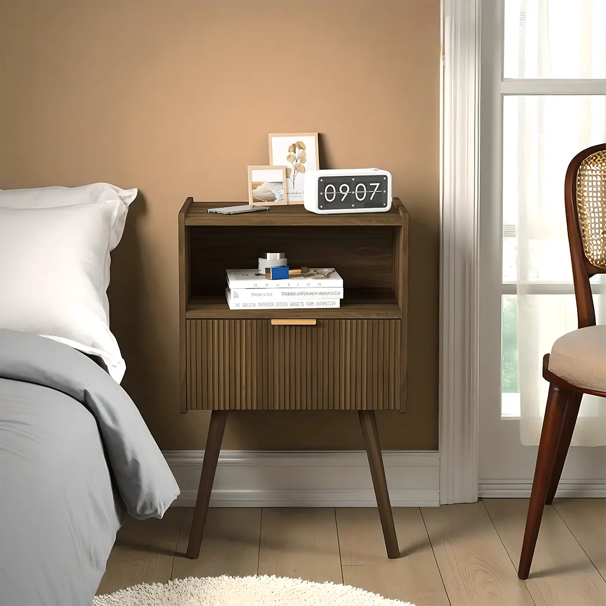 Mid‑Century Brown Wood End Table – Refined Retro Bedside Shelf 