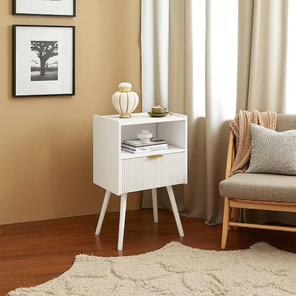 Mid‑Century Brown Wood End Table – Refined Retro Bedside Shelf 