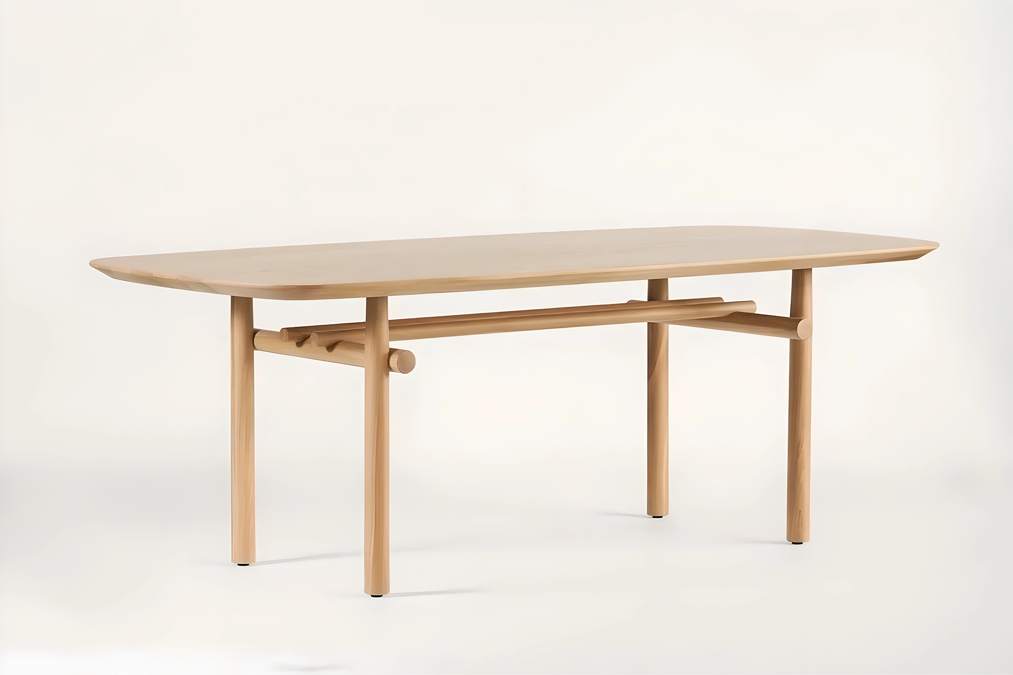 Steekla dining table comfortably seats 6-8 people 